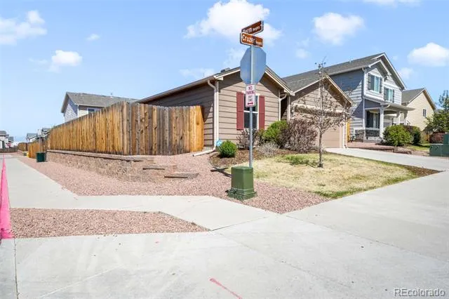 7704 Cruzer Heights Peyton, CO 80831