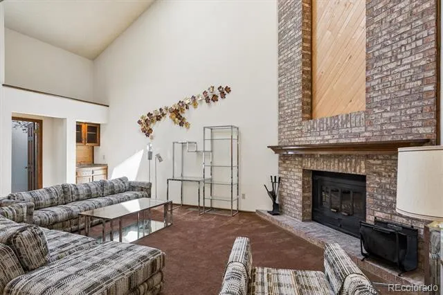 1581 E Nichols Circle Centennial, CO 80122
