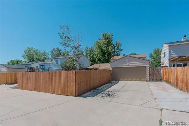 4314 Nepal Street Denver, CO 80249