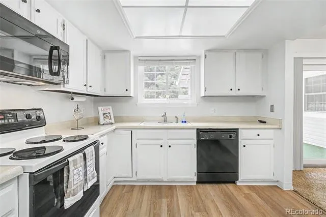 14233 E Marina Drive Aurora, CO 80014