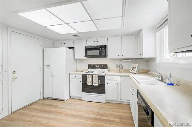 14233 E Marina Drive Aurora, CO 80014