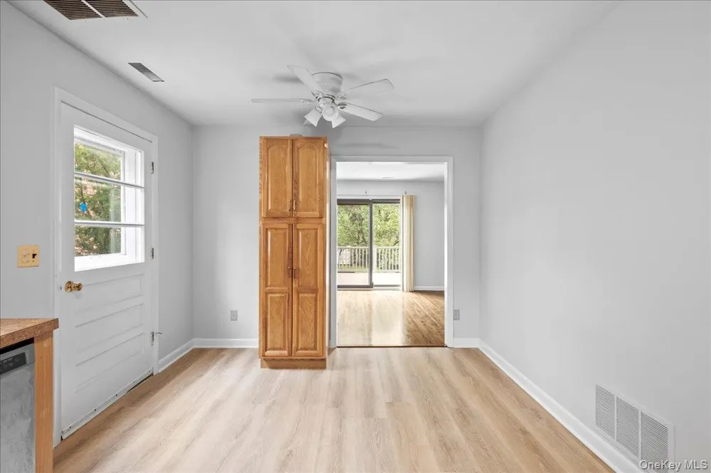 284 Park Avenue #Left Side Harrison, NY 10528