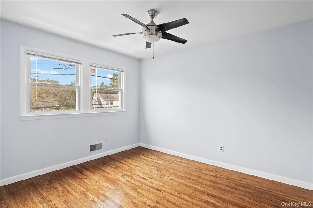 284 Park Avenue #Left Side Harrison, NY 10528