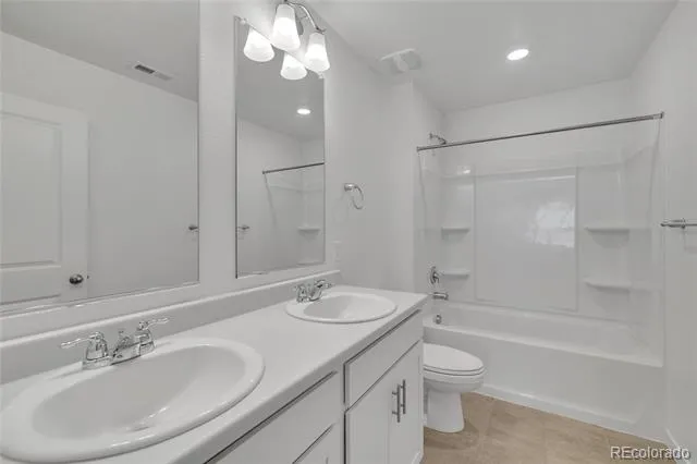 212 S Uriah Street Aurora, CO 80018