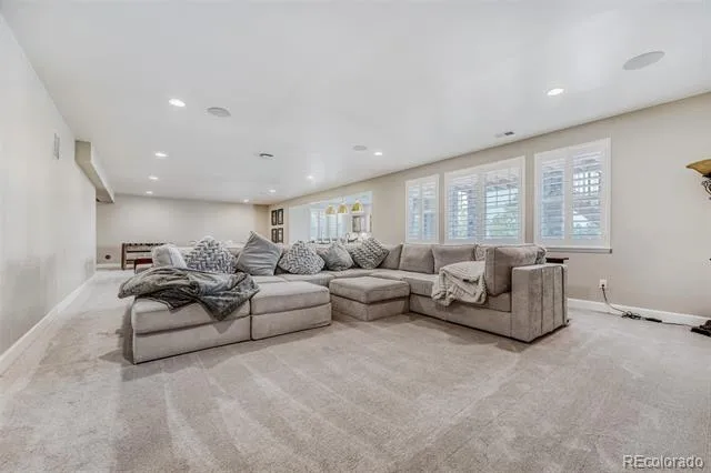 9876 Crimson Oak Court Parker, CO 80134