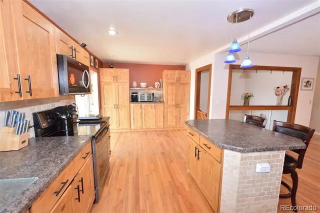 647 Red Cliff Road Colorado Springs, CO 80906