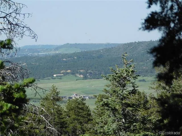 5425 Cheyenne Drive Larkspur, CO 80118