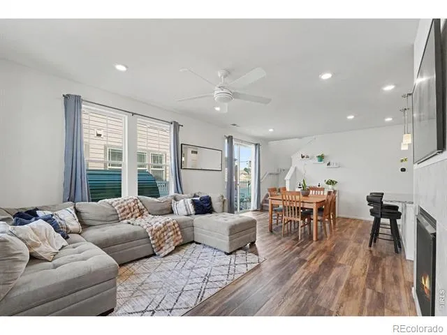 2419 Whistler Drive Longmont, CO 80504