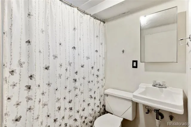 838 Kingsley Drive Colorado Springs, CO 80909