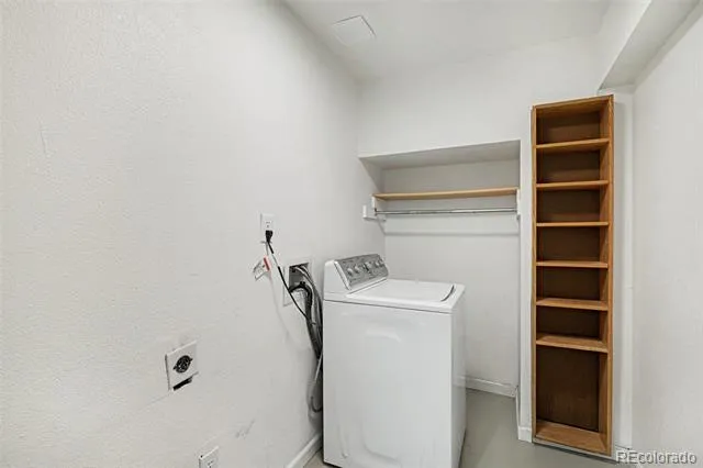 2432 Lexington Village Lane Colorado Springs, CO 80916