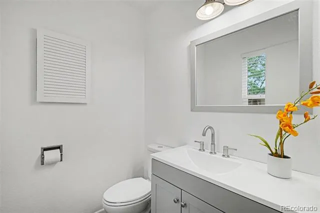 2432 Lexington Village Lane Colorado Springs, CO 80916