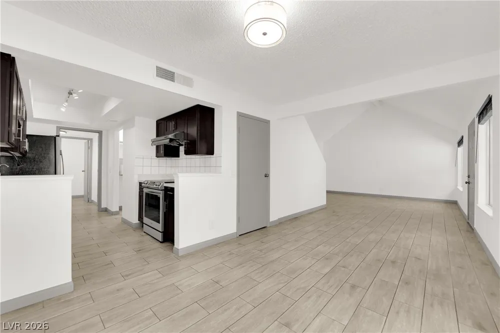 3157 Batavia Drive Las Vegas, NV 89102