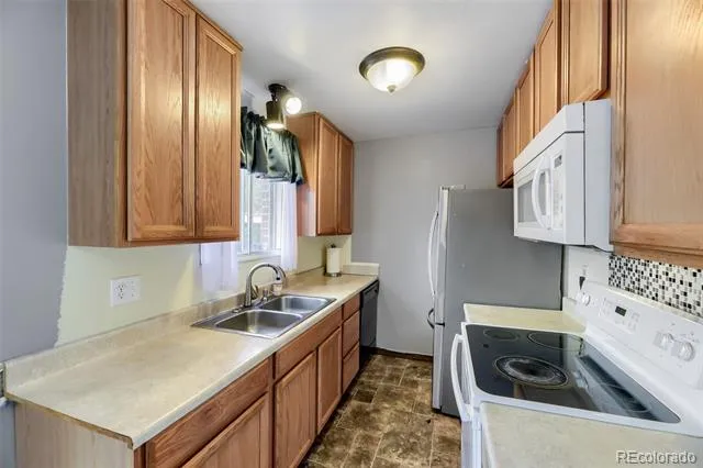 7187 S Webster Street Littleton, CO 80128