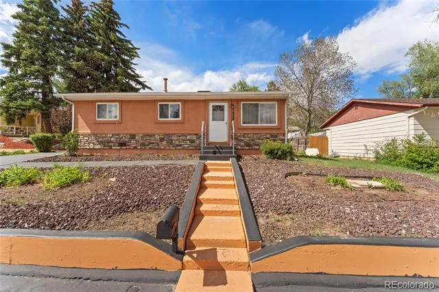 1924 Mccooke Drive Colorado Springs, CO 80910