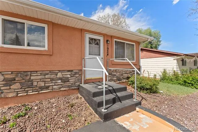 1924 Mccooke Drive Colorado Springs, CO 80910