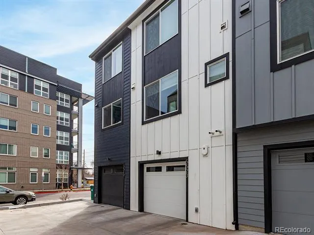 5523 W 10th Avenue Lakewood, CO 80214