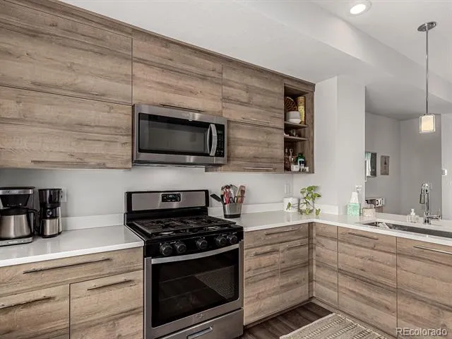 5523 W 10th Avenue Lakewood, CO 80214