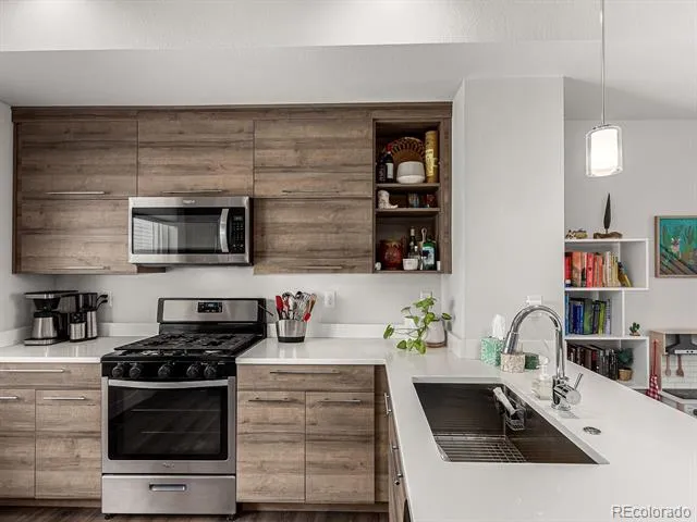 5523 W 10th Avenue Lakewood, CO 80214