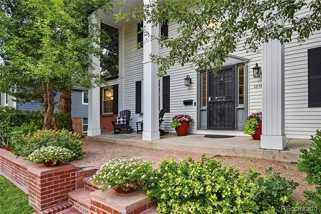 6838 S Elizabeth Street Centennial, CO 80122