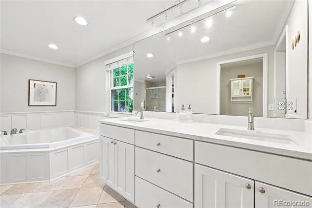 6838 S Elizabeth Street Centennial, CO 80122
