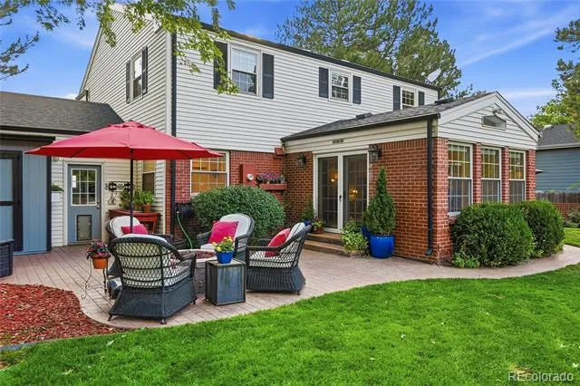 6838 S Elizabeth Street Centennial, CO 80122