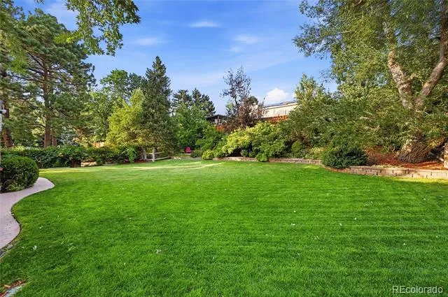 6838 S Elizabeth Street Centennial, CO 80122