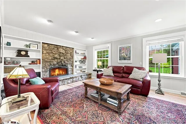 6838 S Elizabeth Street Centennial, CO 80122