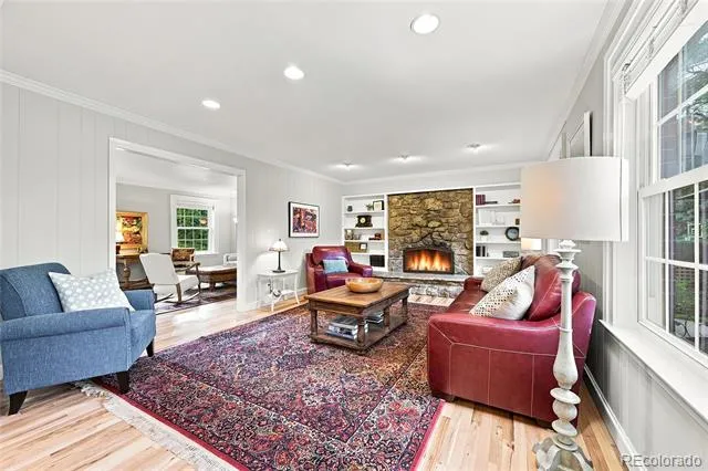 6838 S Elizabeth Street Centennial, CO 80122