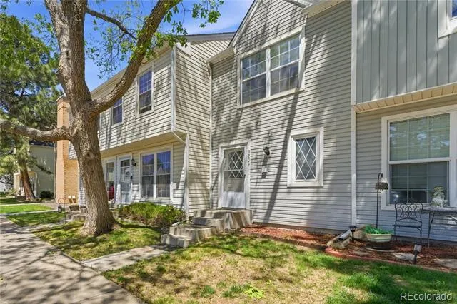 3209 S Estes Street Lakewood, CO 80227