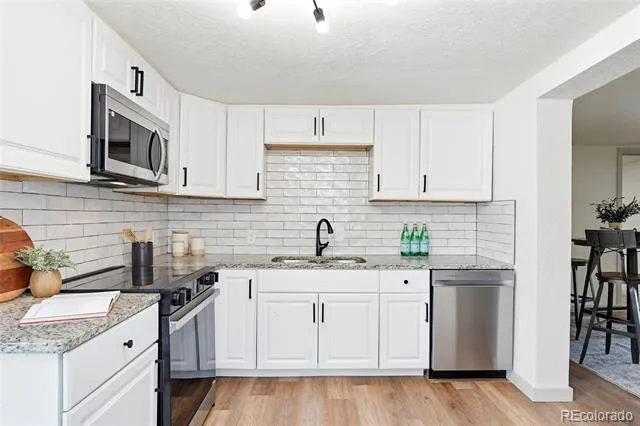 3130 W Longfellow Place Denver, CO 80221