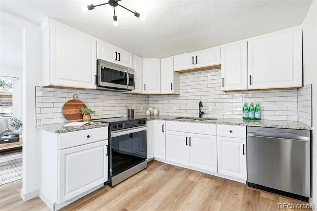 3130 W Longfellow Place Denver, CO 80221