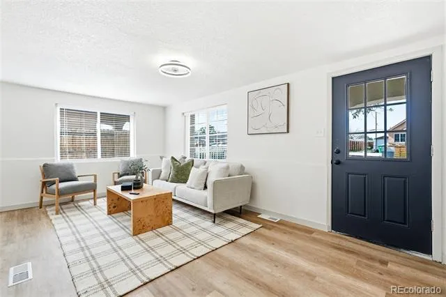 3130 W Longfellow Place Denver, CO 80221