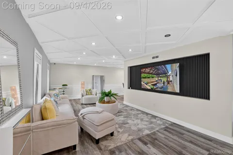 37967 W Meadowhill Drive