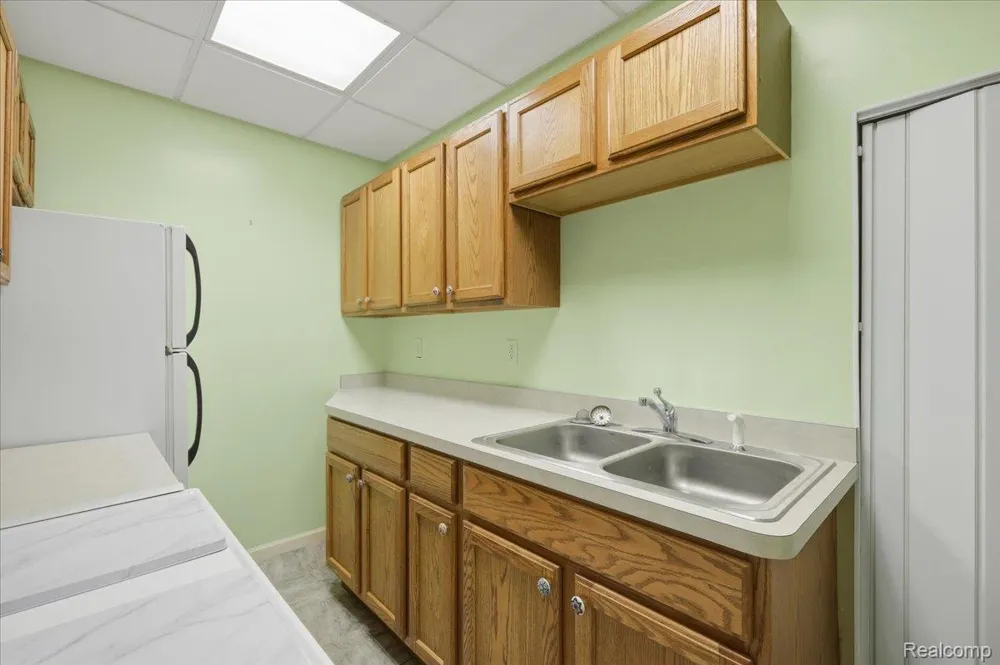 4282 Elden Place Waterford Charter Township, MI 48329