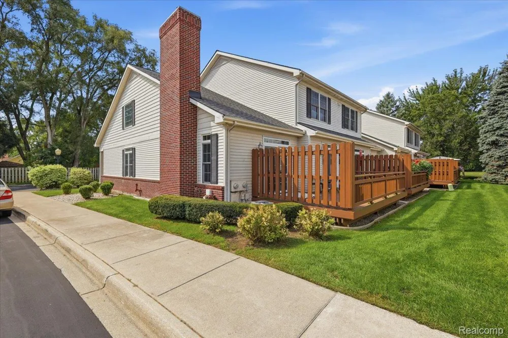 4282 Elden Place Waterford Charter Township, MI 48329