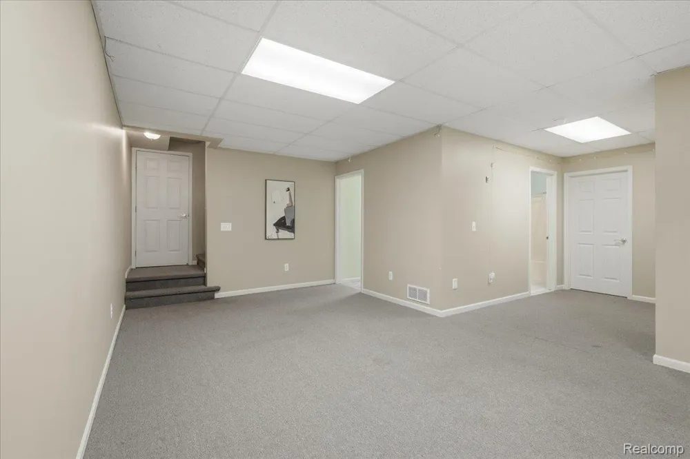 4282 Elden Place Waterford Charter Township, MI 48329