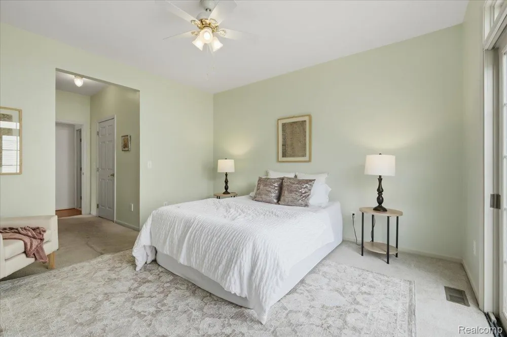 4282 Elden Place Waterford Charter Township, MI 48329