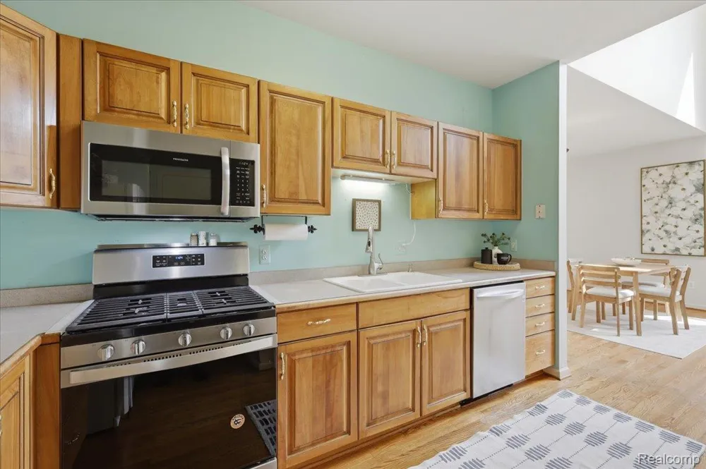 4282 Elden Place Waterford Charter Township, MI 48329
