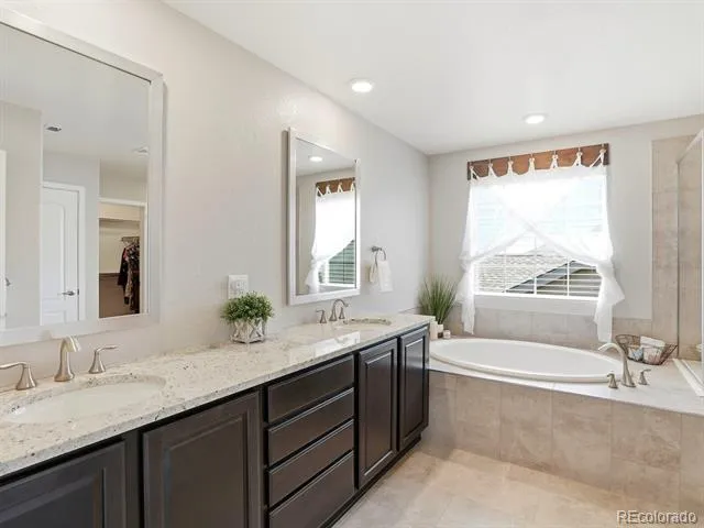 8275 Arapahoe Peak Street Littleton, CO 80125