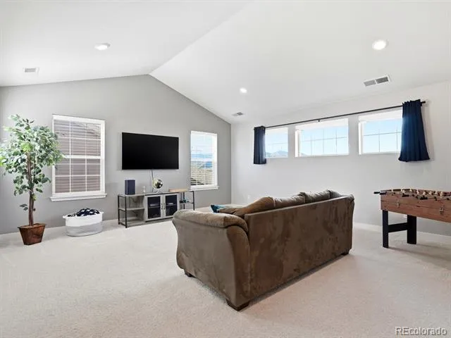 8275 Arapahoe Peak Street Littleton, CO 80125