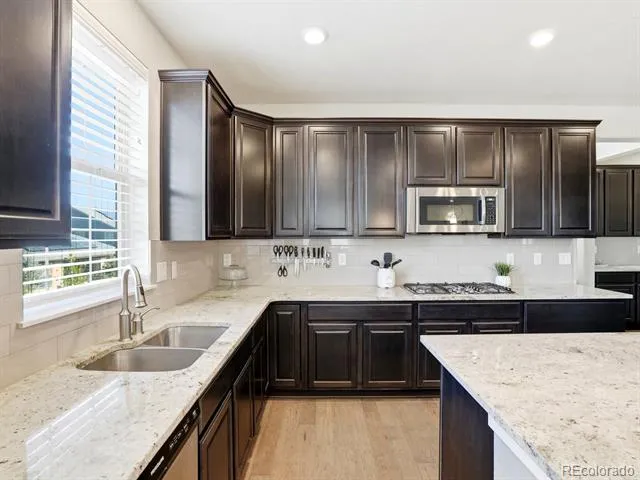 8275 Arapahoe Peak Street Littleton, CO 80125