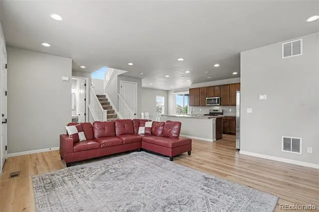 17227 Parkside Drive Commerce City, CO 80022