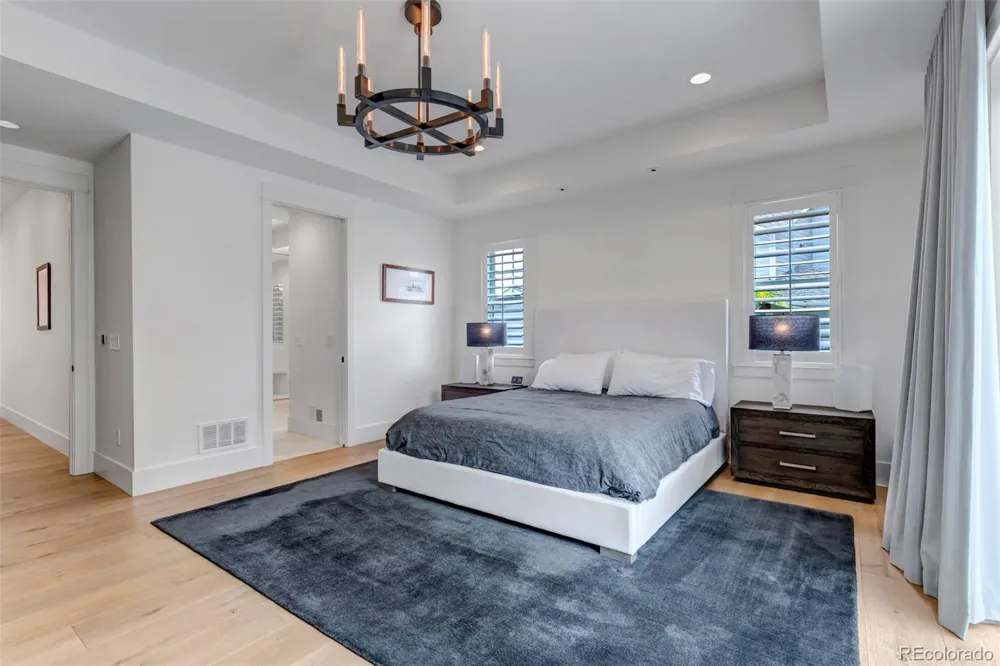 27041 E Long Circle Aurora, CO 80016