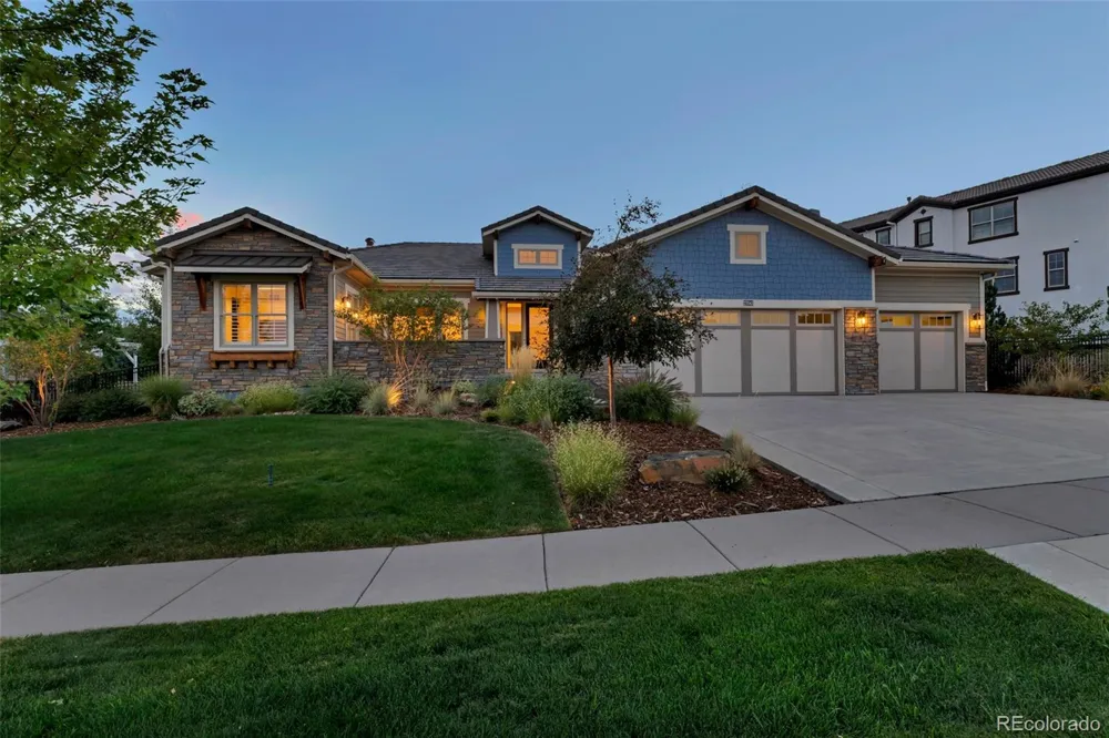 27041 E Long Circle Aurora, CO 80016