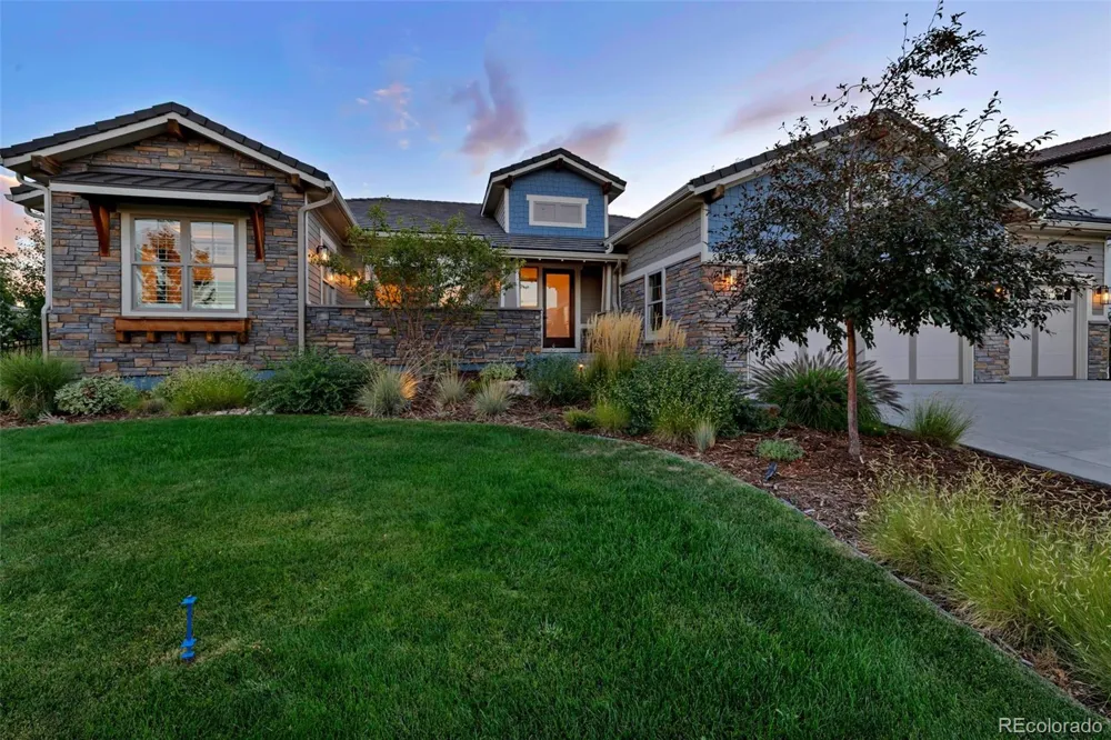 27041 E Long Circle Aurora, CO 80016