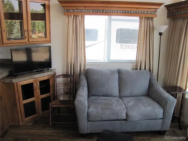 24 Whistle Way Hartsel, CO 80449