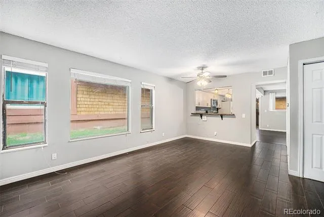 1273 S Crystal Way Aurora, CO 80012