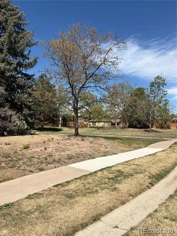 1273 S Crystal Way Aurora, CO 80012
