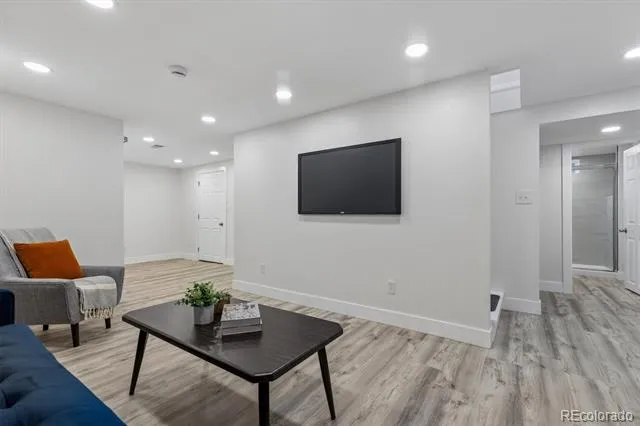 4880 S Cherokee Street Englewood, CO 80110