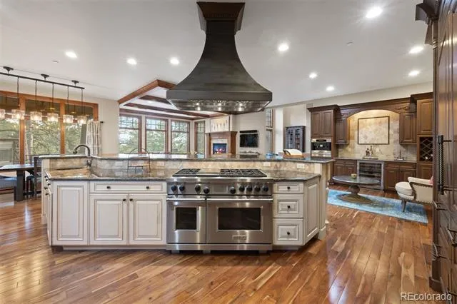 976 Country Club Parkway Castle Rock, CO 80108